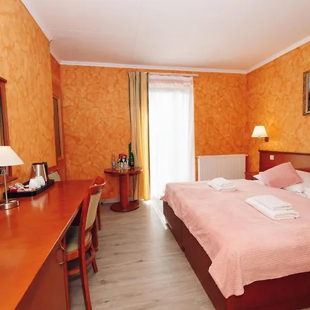 Schlosshotel Готель 3*