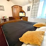 Schlosshotel 3* Mariánské Lázně