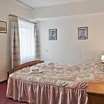 Schlosshotel 3*