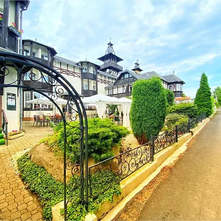 Schlosshotel