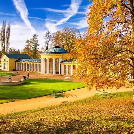 מלון Schlosshotel 3*