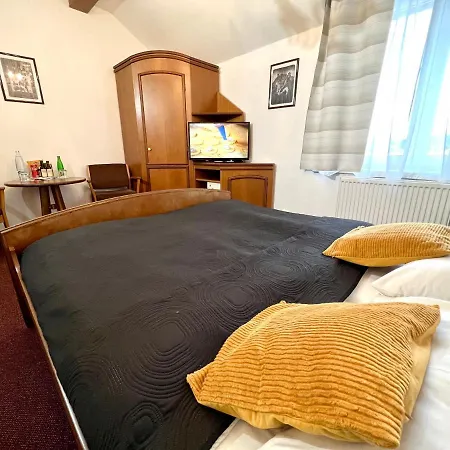 Schlosshotel 3* Mariánské Lázně