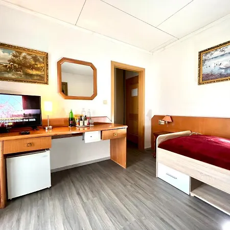 Schlosshotel Готель