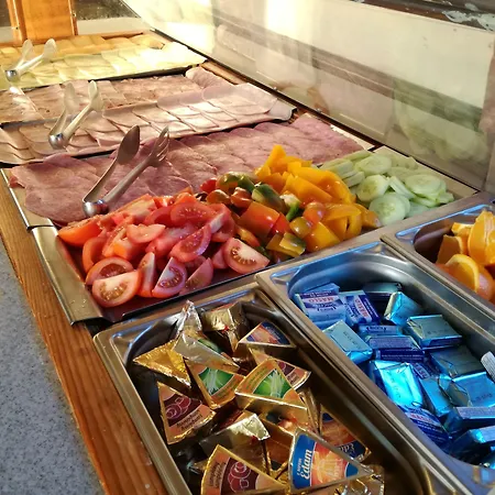 Schlosshotel מלון 3*