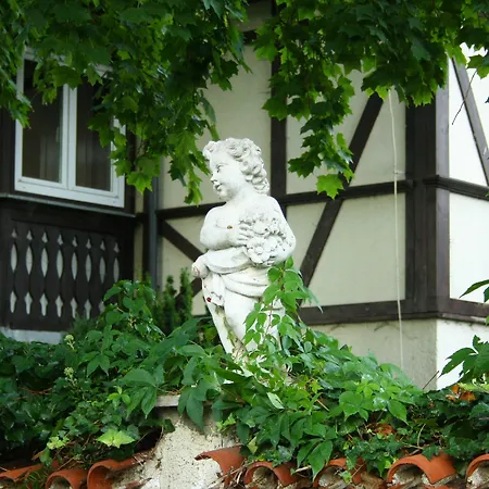 Schlosshotel