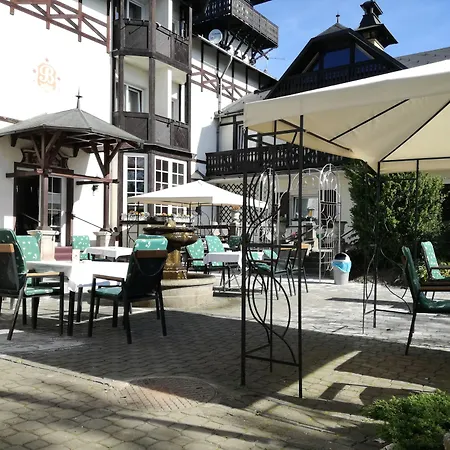 Готель Schlosshotel 3*