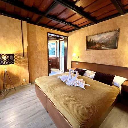 Schlosshotel 3*