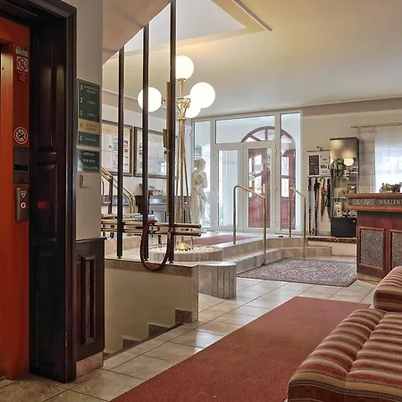 Otel Schlosshotel 3*
