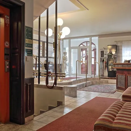 호텔 Schlosshotel 3*