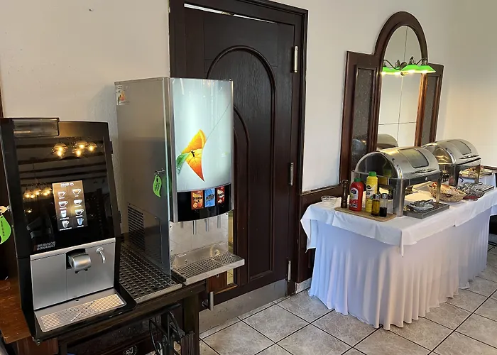 מלון Schlosshotel 3*