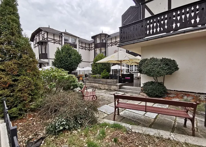 מלון Schlosshotel